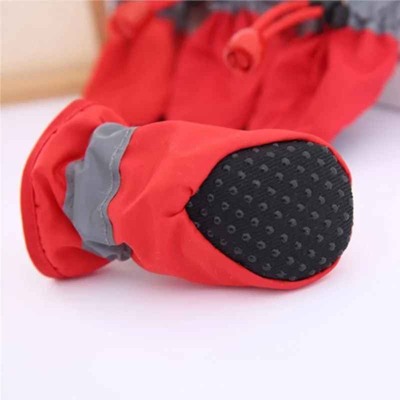 Lightweight waterproof shoes for pets with secure strap closure